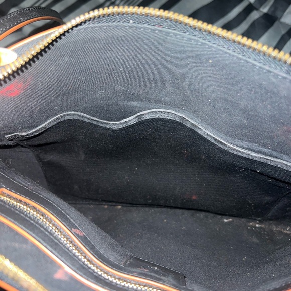 EUC MCM crossbody - Picture 4 of 6